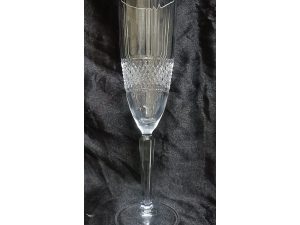 Glass AC269680