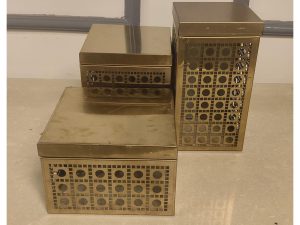 Round Sq Box 1 Top Gold Riser