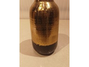 Gold & Blk Dotted Big Display