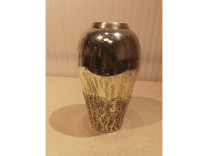 Metal Display Silver Dot