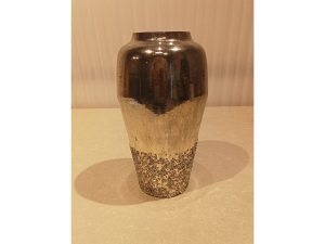 Metal Display Silver Dot
