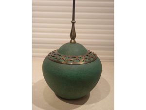 Green Display With Ring