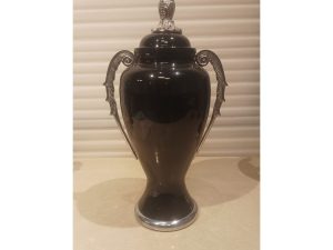 Black Cup Display