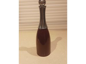 Marrom Bottle Med Display